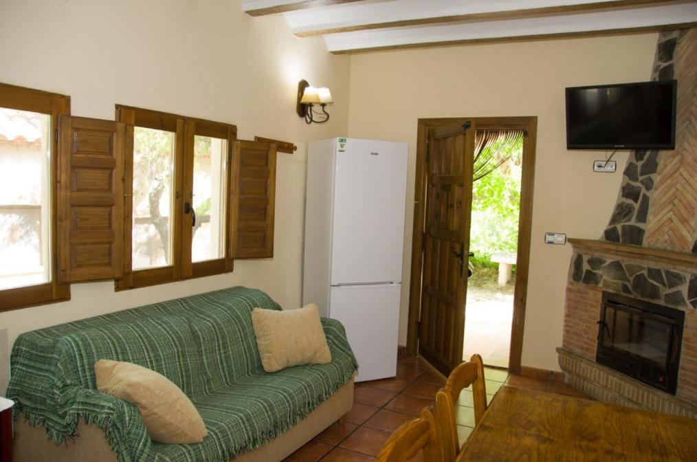 Camping Las Nogueras De Nerpio Exterior photo